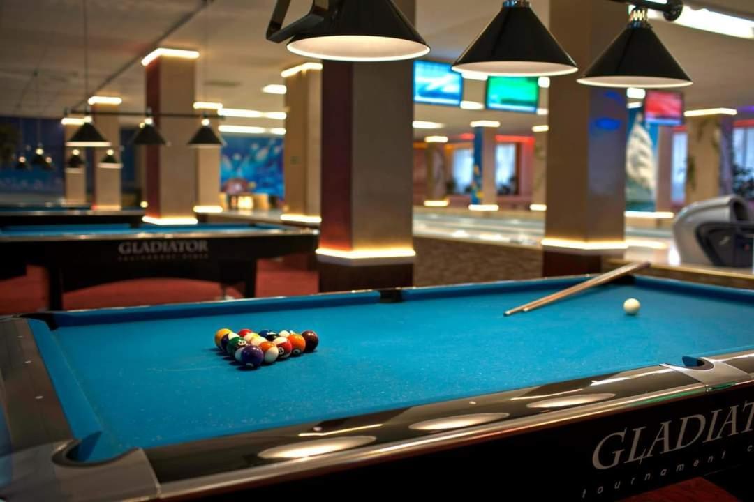 Motel Drabek Тарновске Гори Екстериор снимка