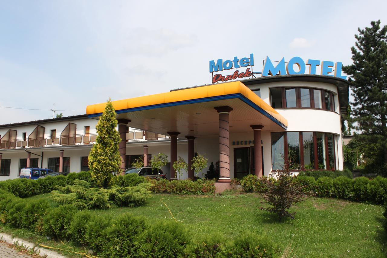 Motel Drabek Тарновске Гори Екстериор снимка