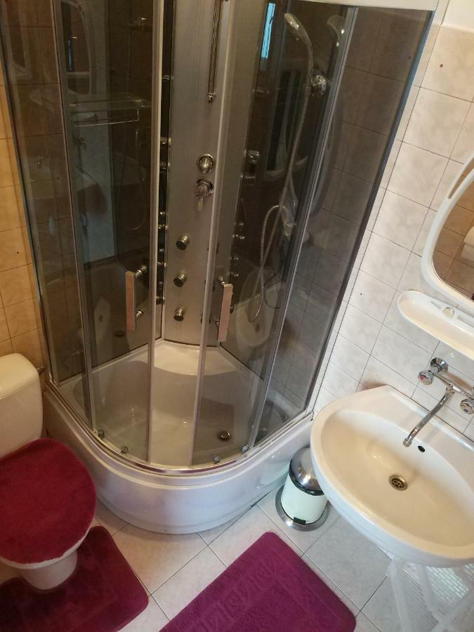 Motel Drabek Тарновске Гори Екстериор снимка
